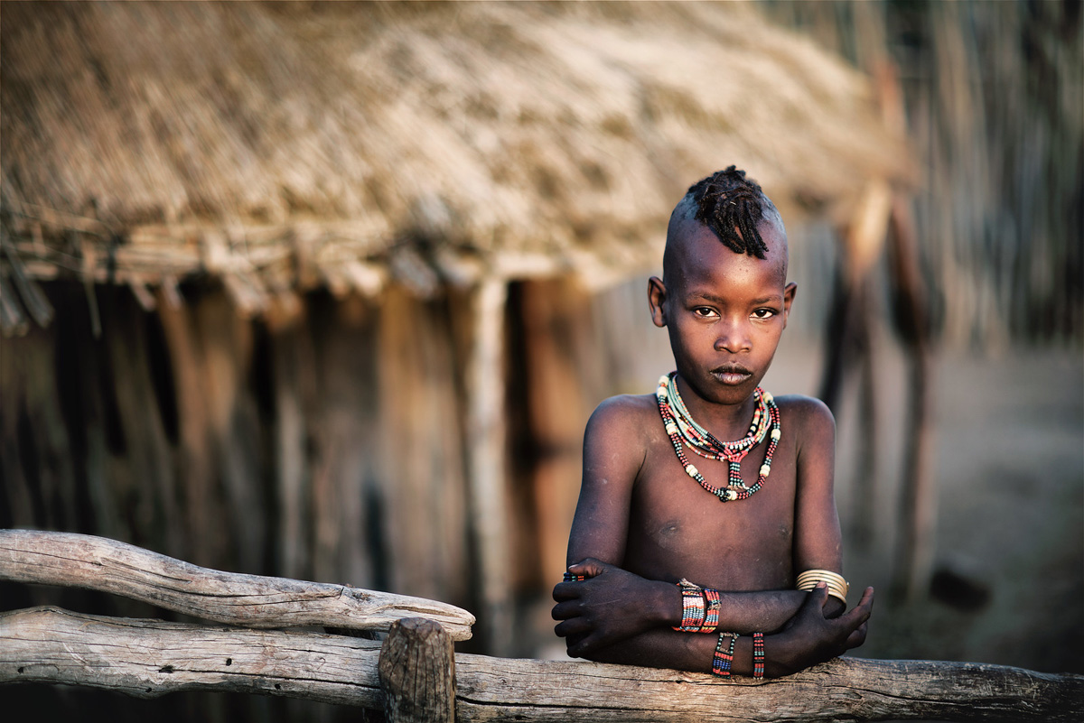 Omo Valley Tribe Ethiopia With Twsta
